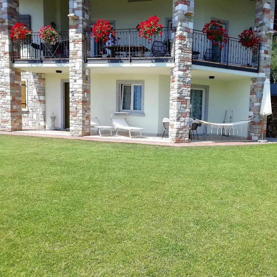 Casa Vanessa Tremosine 0*,  Italia